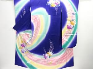 孔雀に花模様振袖